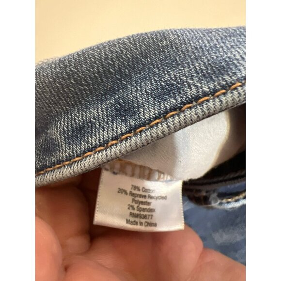 St. John's Bay Cropped Jeans Medium Wash Sz 16P Petite - Picture 6 of 8